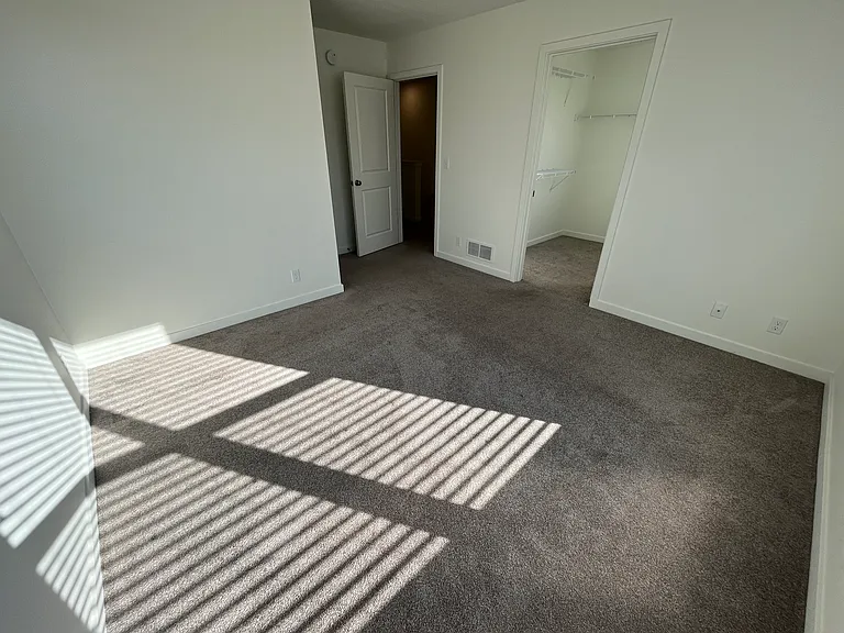 11295 Sessions Dr — Photo 17