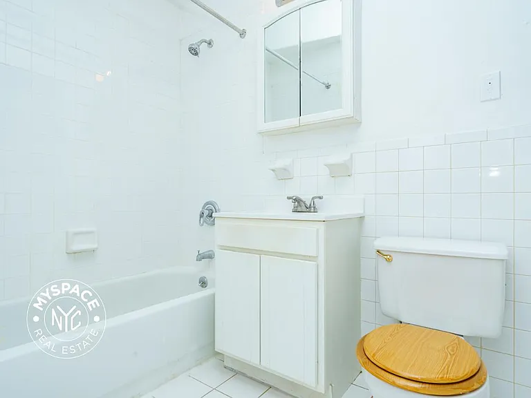 95 Seigel St #1A — Photo 7