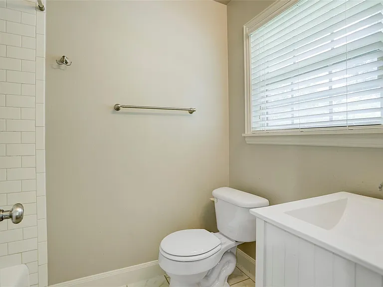 9829 Larston St — Photo 13
