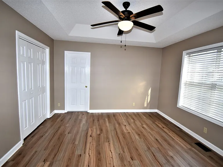 1305 Hand Dr — Photo 8