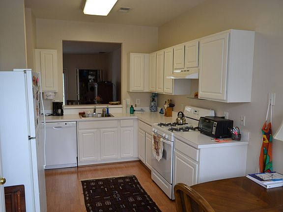 4th image of 8609 Willow Leaf Ln