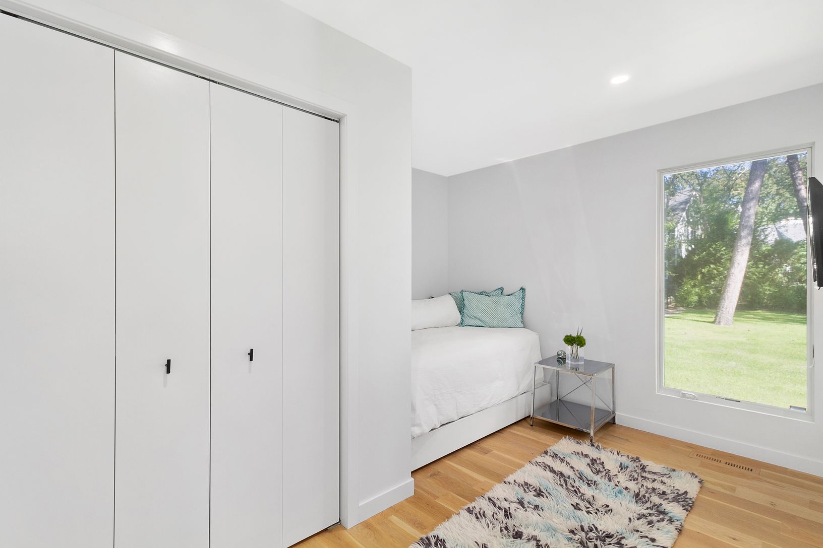 First floor en suite bedroom