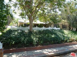 3879 Royal Woods Dr, Sherman Oaks, CA 91403