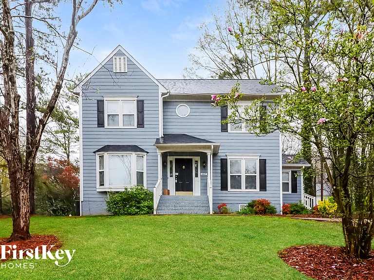 687 Crab Tree Ct SW — Photo 1