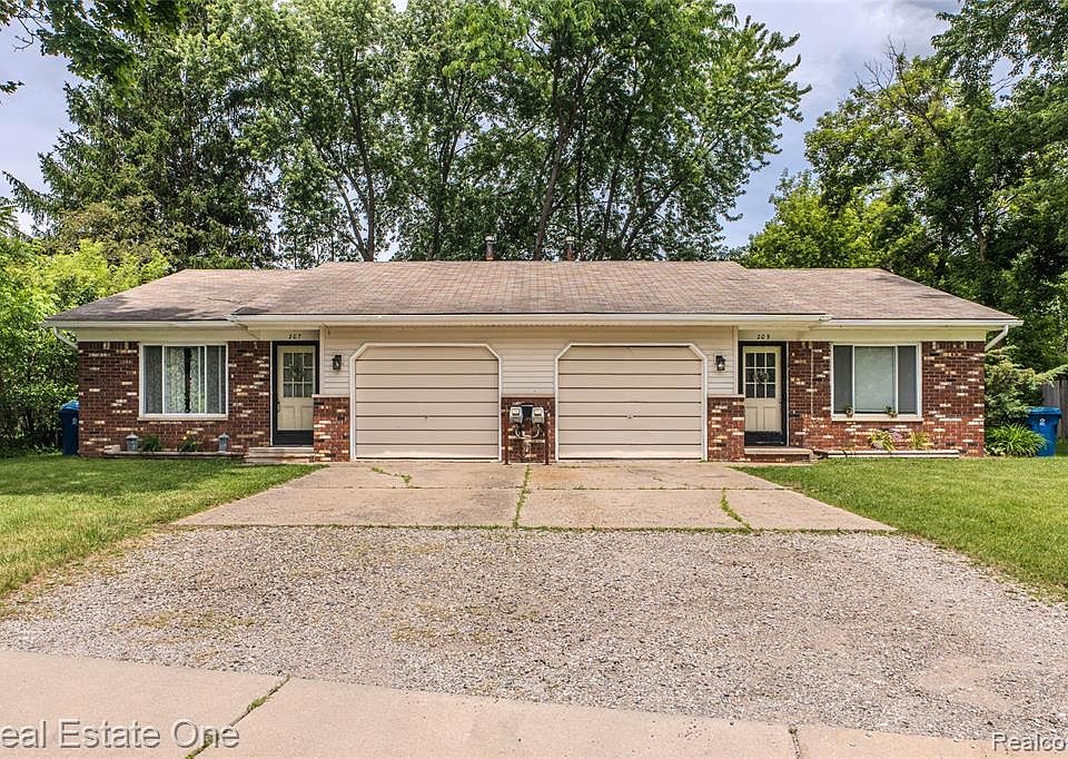 1st image of 207 Murphy St #209