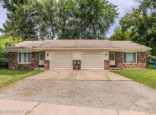 207 Murphy St #207, Linden, MI 48451