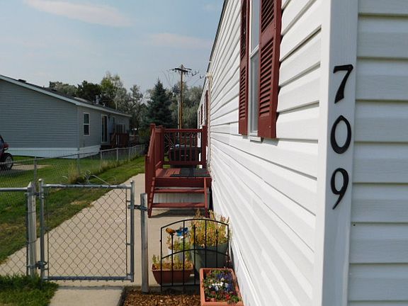 3rd image of 709 Wilderness Ct