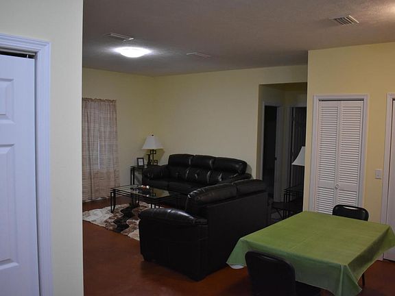 5th image of 1066 White Ave