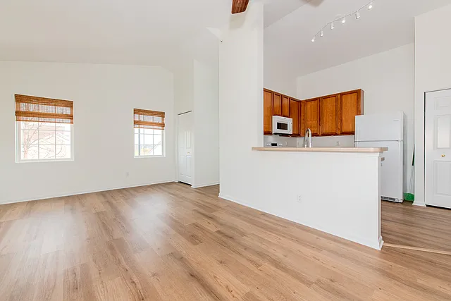 154 Bertram Dr #P — Photo 2