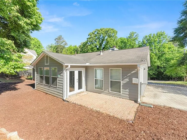 2050 Shaffer Rd — Photo 20
