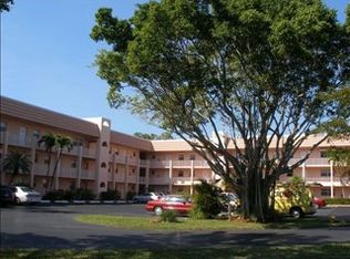 170 Turtle Lake Ct APT 309, Naples, FL 34105