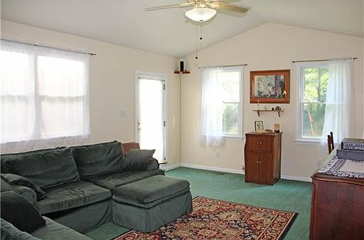 2nd image of 4938 Rosewell Dr