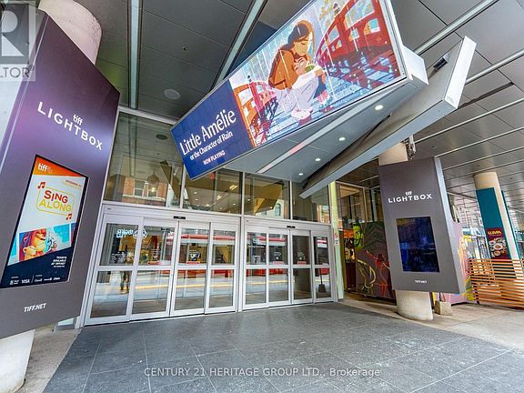 4th image of 327 King St W #1306