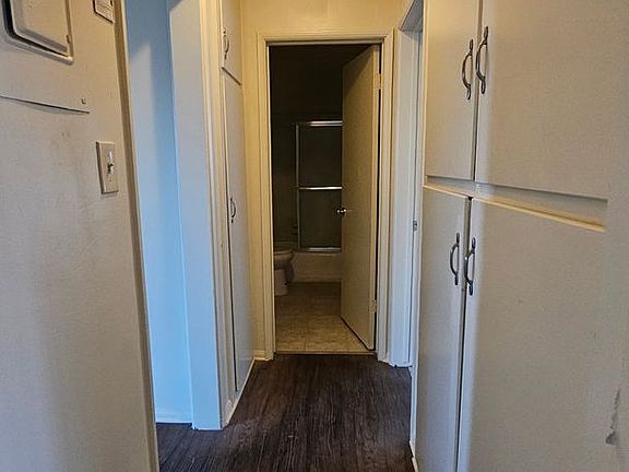 3rd image of 10515-19 Western Ave #7