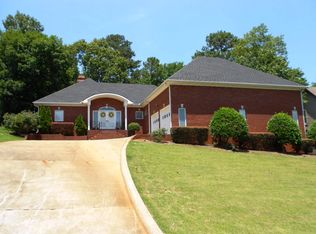 1433 Canyon Ln, Hoover, AL 35244