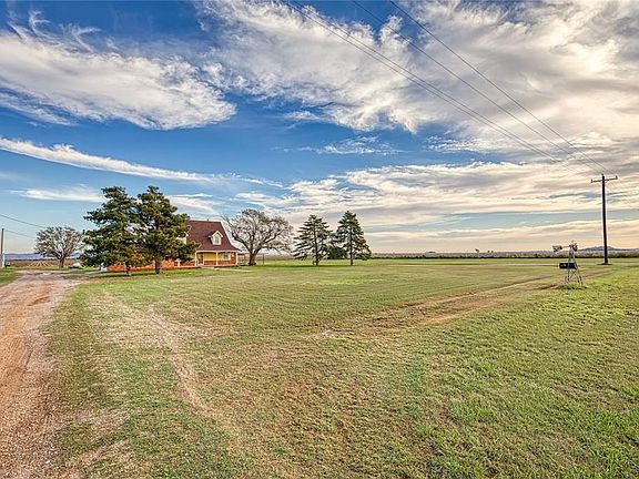 3rd image of 38470 E County Road 1450 Rd