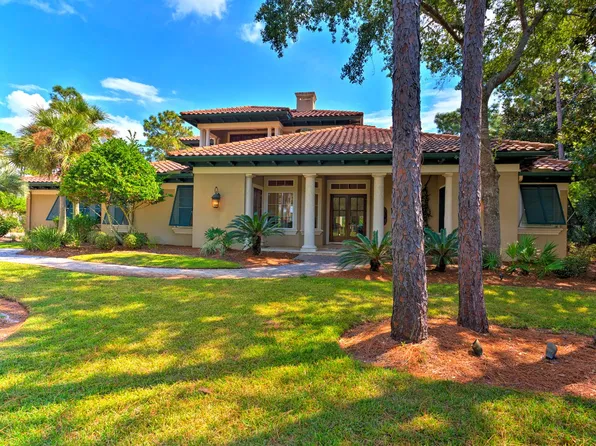 3324 Club Dr, Miramar Beach, FL 32550