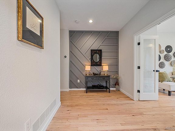 3rd image of 467 Harrison Street
