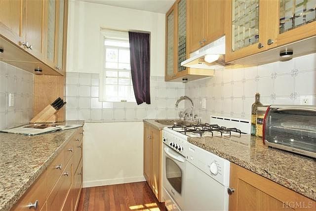1st image of 765 N Broadway APT 8B