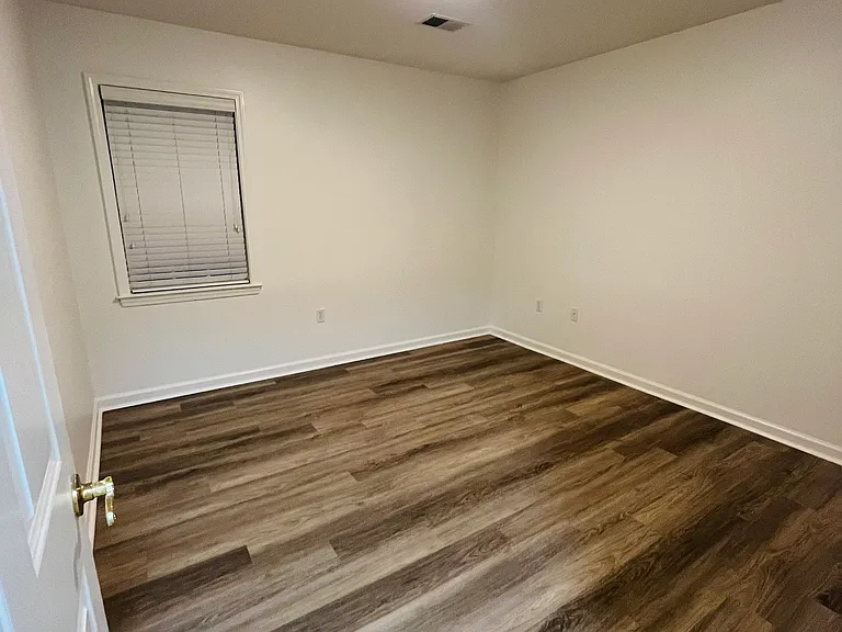 700 Amberwood Cv — Photo 19