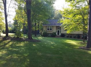 770 Pine Grove Rd, Beaver, PA 15009