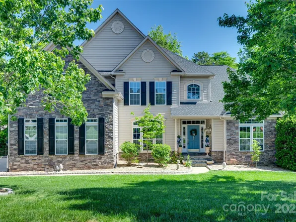 397 Fischer Rd, Fort Mill, SC 29715