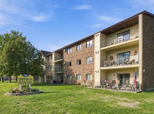 1424 14th St E APT 21, West Fargo, ND 58078
