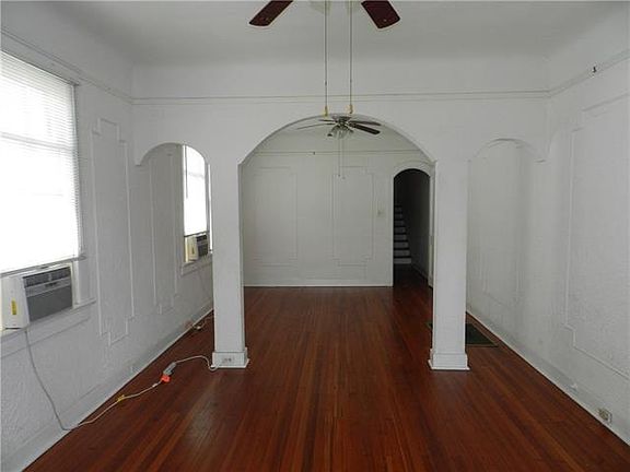 4th image of 4765 Demontluzin St