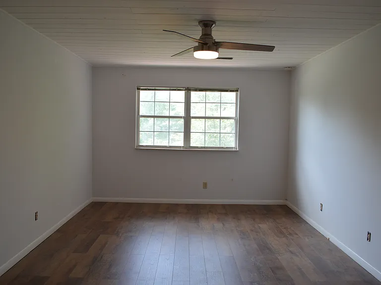 2713 Shropshire Blvd — Photo 24