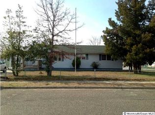 414 Poplar St, Lakehurst, NJ 08733
