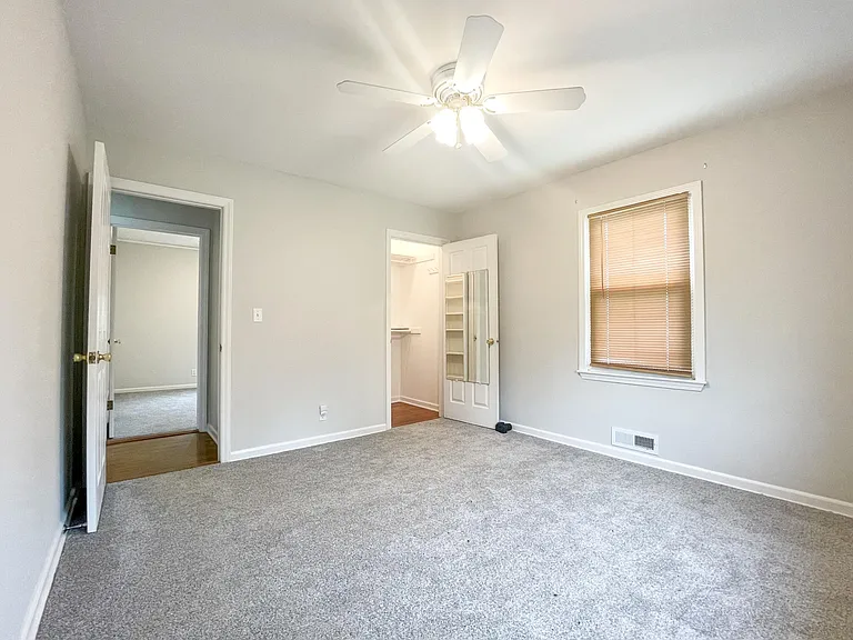 405 Hawthorne St — Photo 11