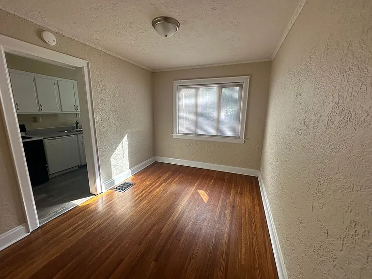 2192 Coventry Rd — Photo 9