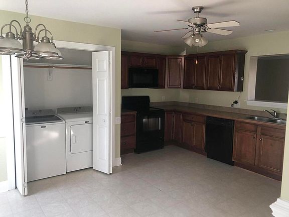 5th image of 2029 A Cambria Dr
