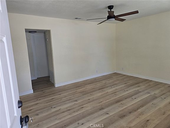 4th image of 367 E Evans St