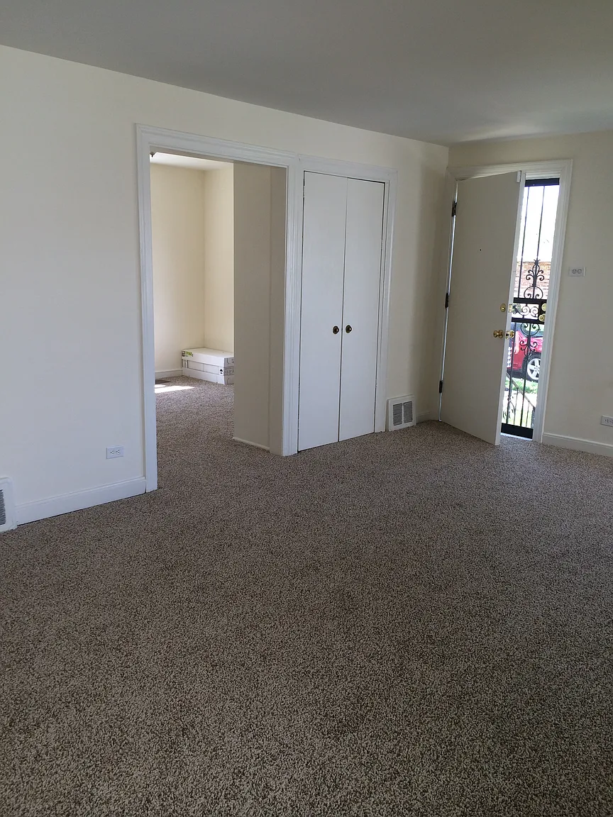 4 E 140th Ct photo 1