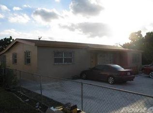 1300 W 32nd St, Hialeah, FL 33012