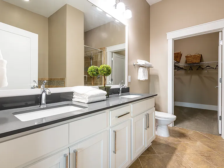 The Apartments at Palladian Place — Photo 17