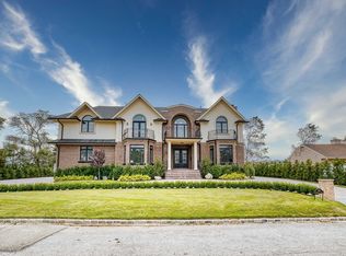 986 Wateredge Pl, Hewlett, NY 11557