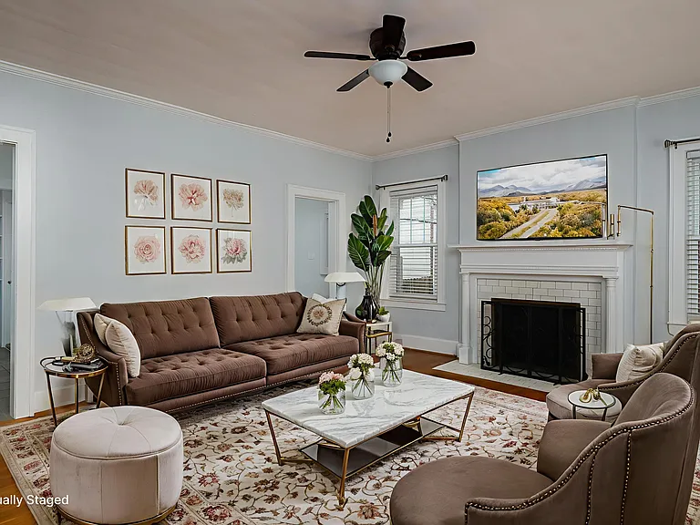 1378 Fontaine Rd — Photo 3