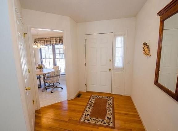3rd image of 5122 Park South Blvd