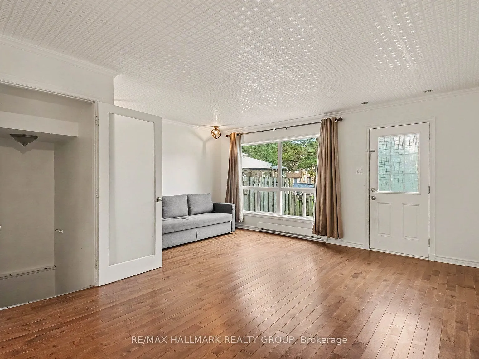 3 bed, $2,350 — Photo 4