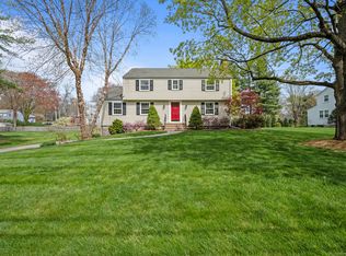 27 Cart Rd, Glastonbury, CT 06033