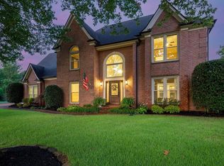2167 Neshoba Nook Cir, Collierville, TN 38017