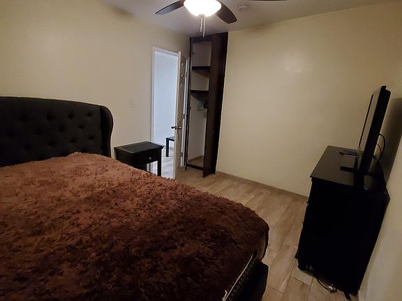 4th image of 15921 Norwalk Blvd