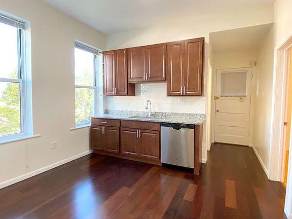 2nd image of 2827 N Central Park Ave #3R