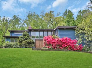 348 Pinebrook Blvd, New Rochelle, NY 10804