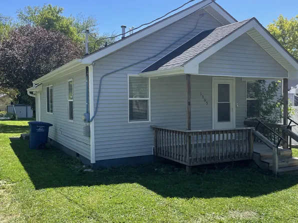 1305 E 26th St, Des Moines, IA 50317