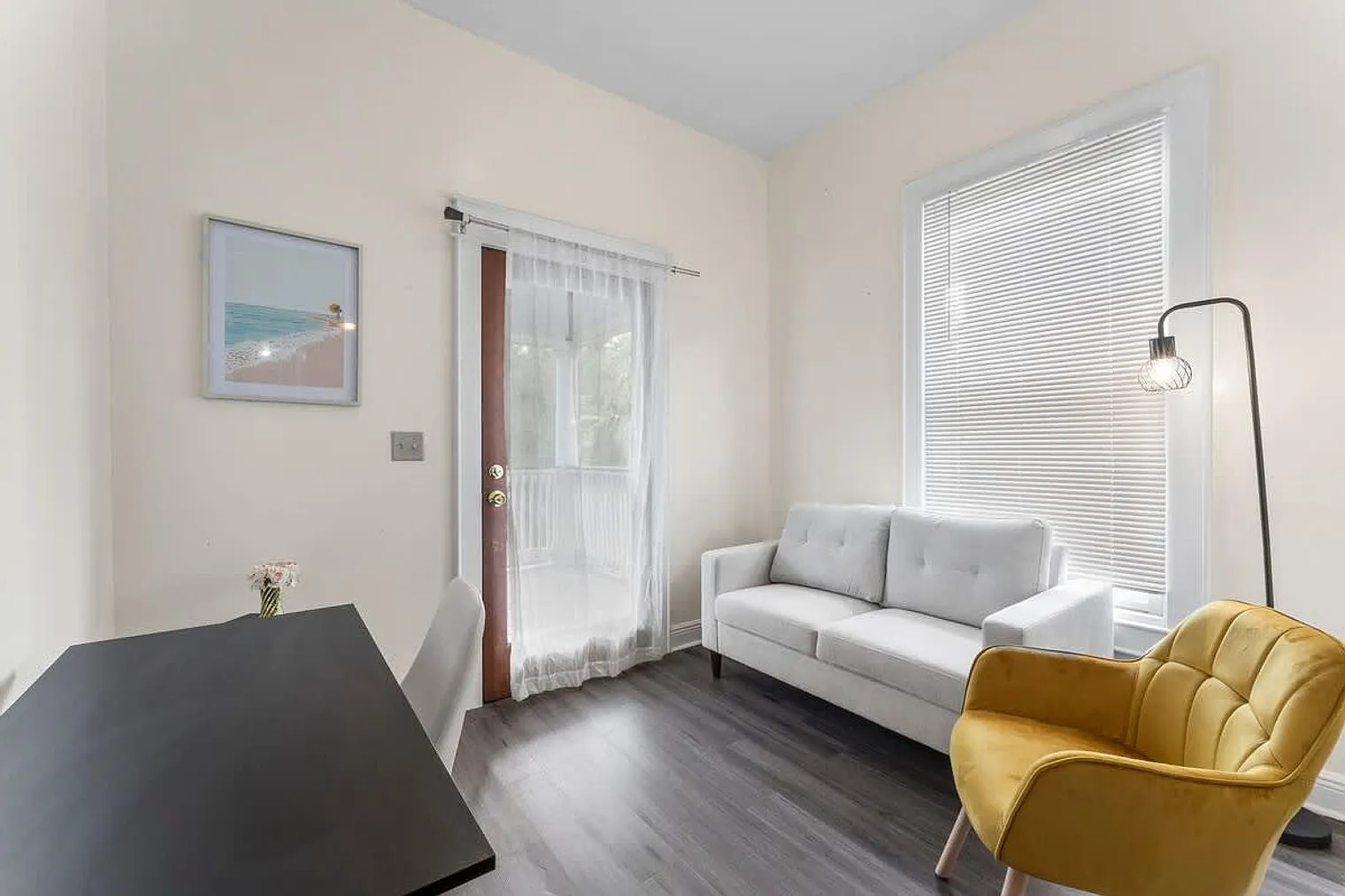 4 bed, 2.0 bath, 3476 sqft, $2,955 — Photo 3