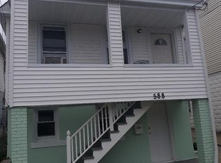 588 Penn St, Perth Amboy, NJ 08861
