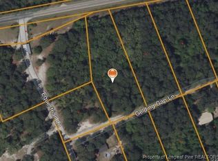 Gelding Gap Ln, Carthage, NC 28327